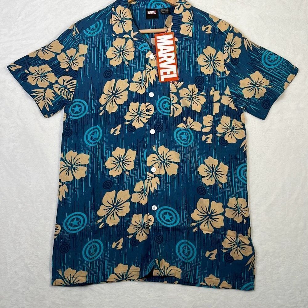 Marvel Captain America Hawaiian Shirt Mens Button-Up Casual‎ Men -Small-NWT